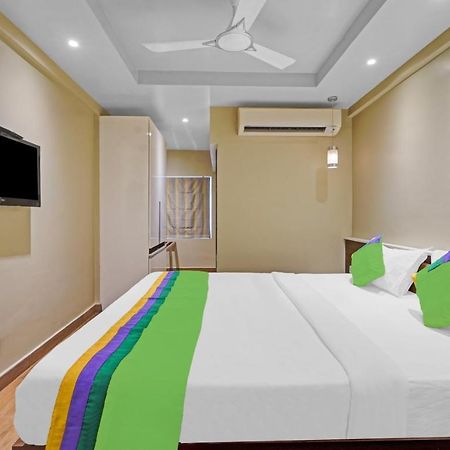 Treebo Trend Cine City Chennai Esterno foto